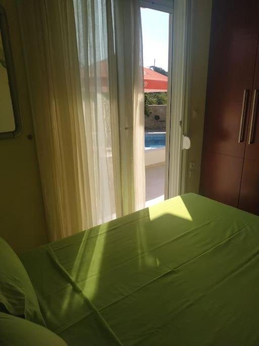 Greek Style Ground Floor Apartment & Pool Іялісос Екстер'єр фото