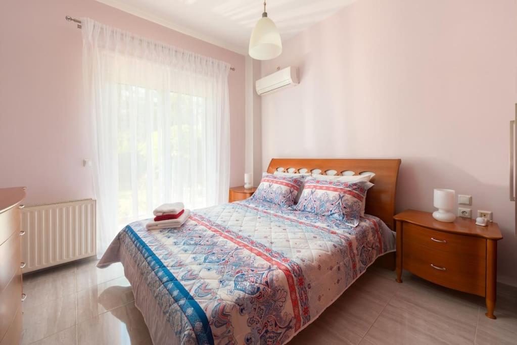 Greek Style Ground Floor Apartment & Pool Іялісос Екстер'єр фото