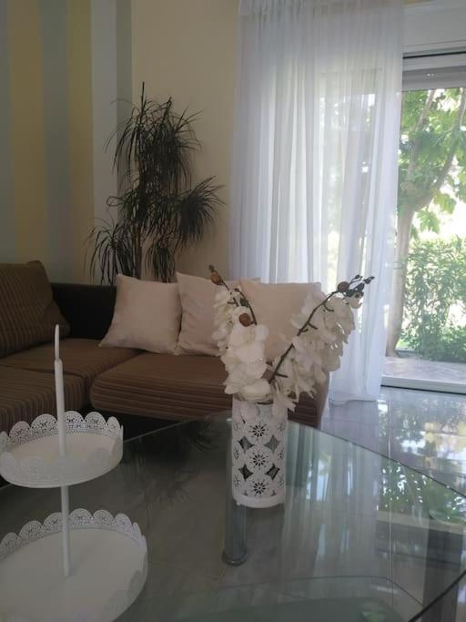 Greek Style Ground Floor Apartment & Pool Іялісос Екстер'єр фото