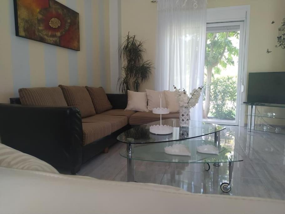 Greek Style Ground Floor Apartment & Pool Іялісос Екстер'єр фото