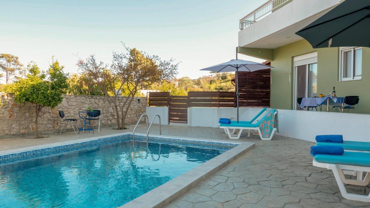 Greek Style Ground Floor Apartment & Pool Іялісос Екстер'єр фото